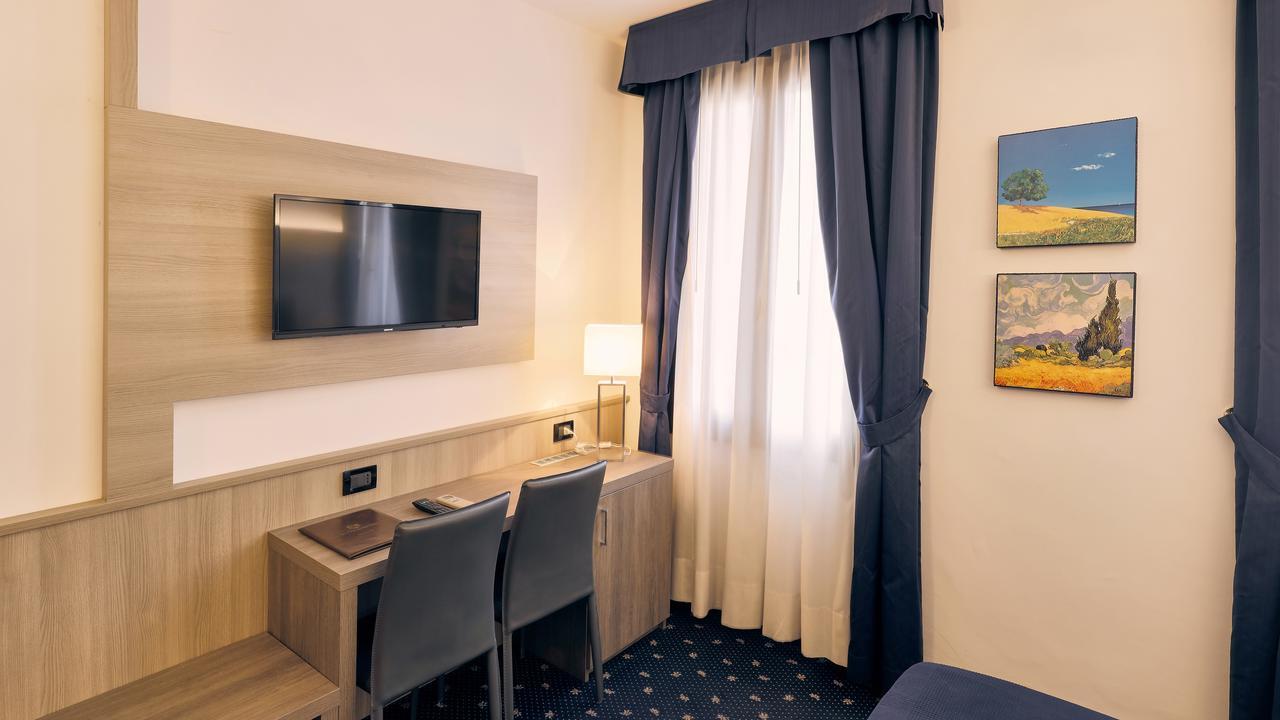 Hotel Roberta Mestre Esterno foto