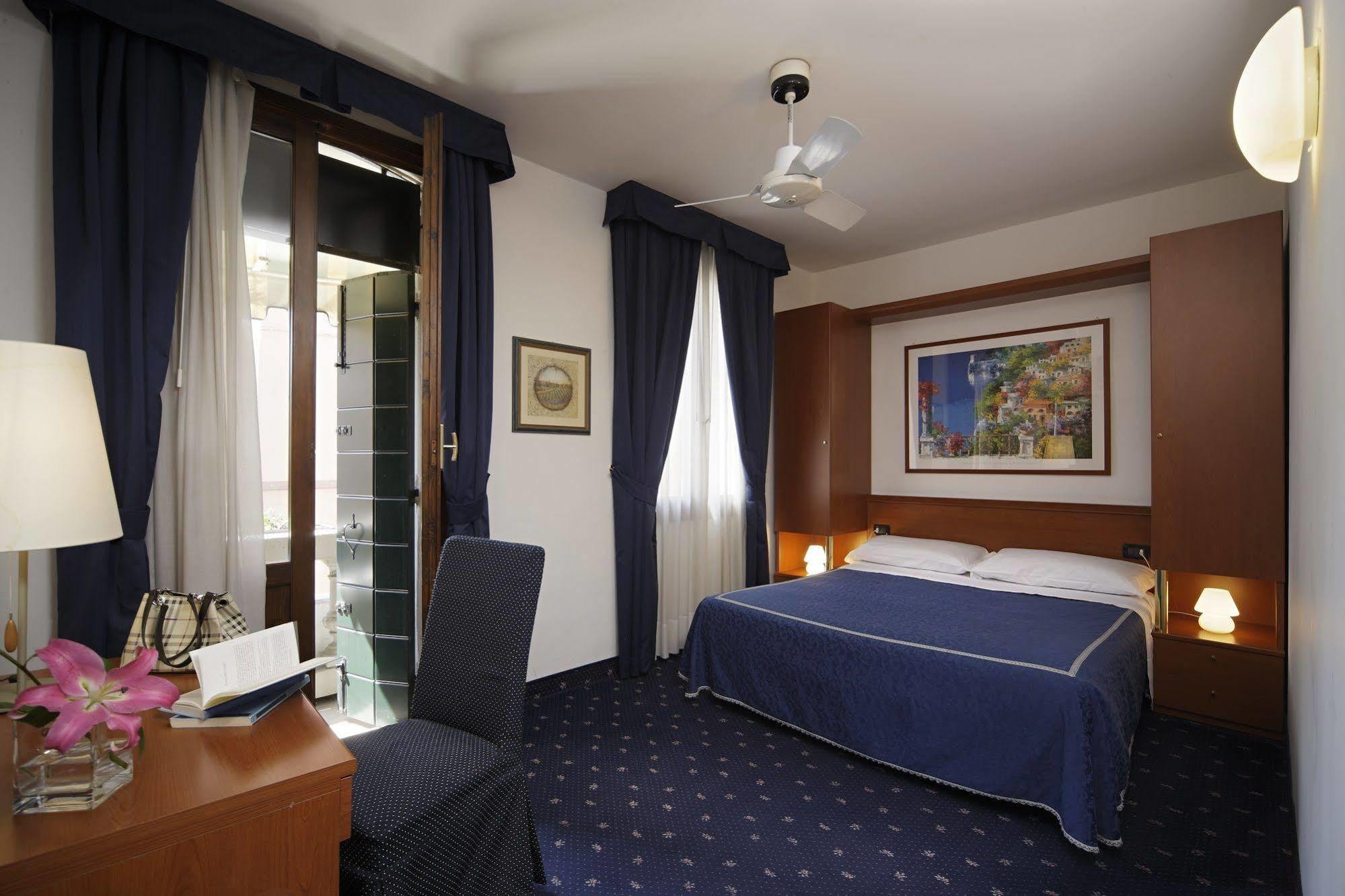 Hotel Roberta Mestre Camera foto