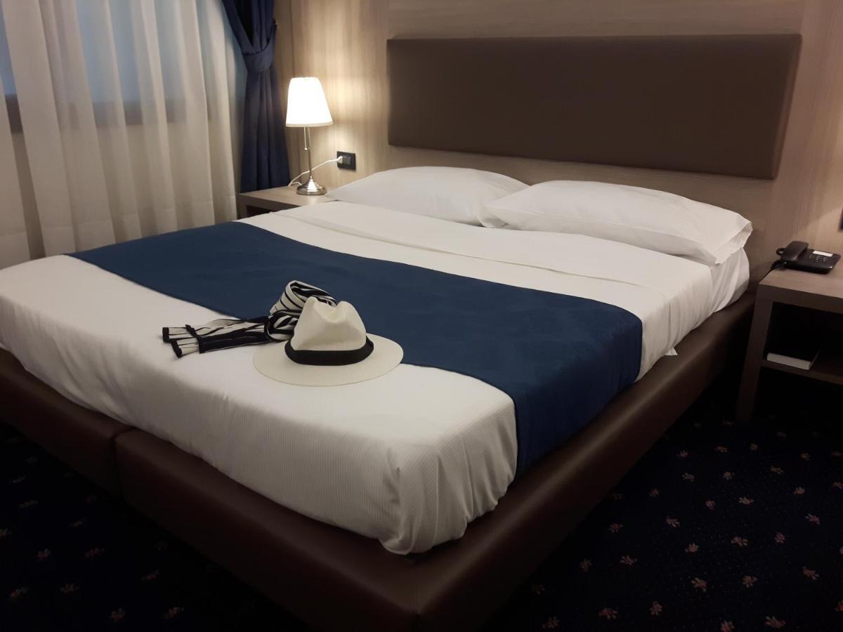 Hotel Roberta Mestre Esterno foto